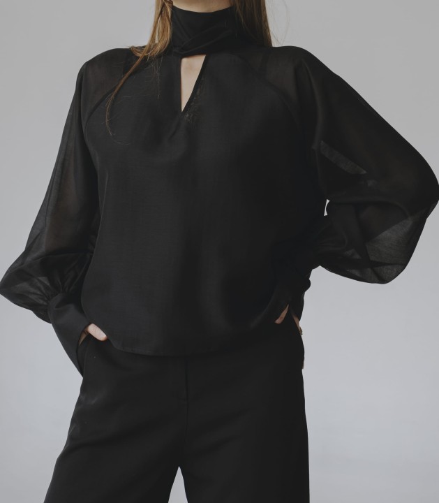 polprzezroczysta czarna koszula damska