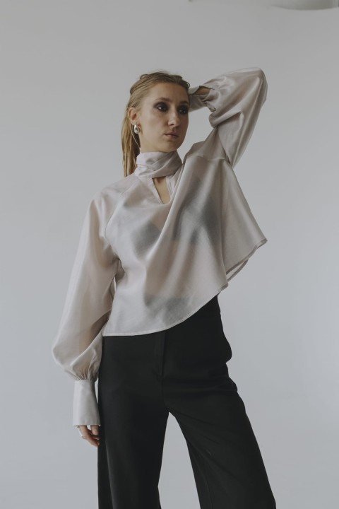 transparentna bezowa koszula damska