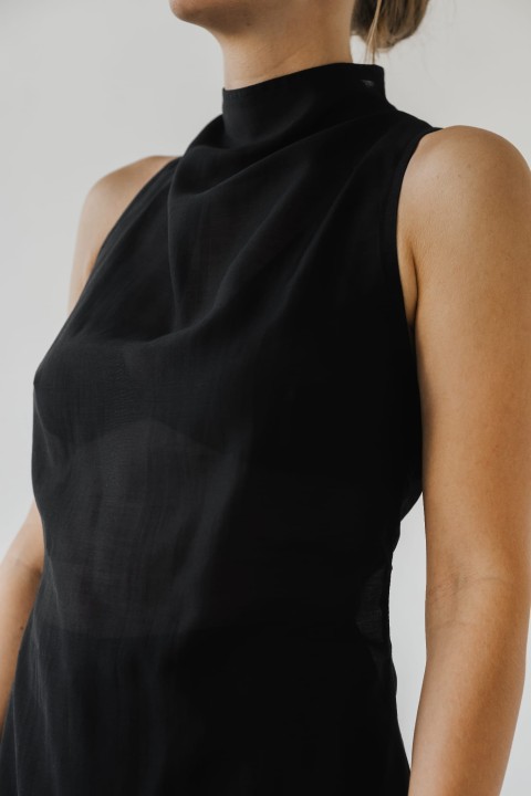 transparentny top z dekoltem halter