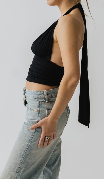 top czarny bez ramiaczek