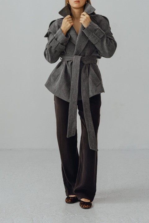 szary trencz prochowiec