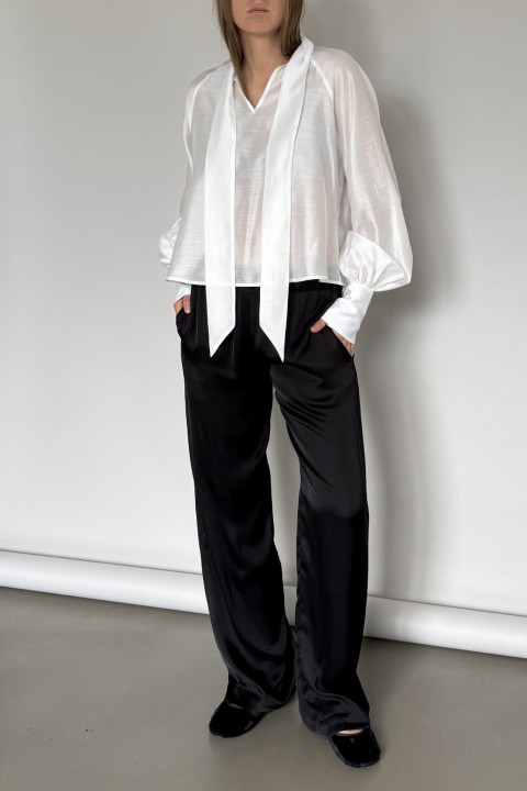 biala koszula transparentna z szarfa i bufiastymi rekawami