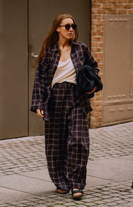 zestaw koszula oversize i spodnie w kratke