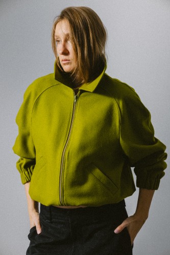 oliwkowa_damska_bomberka_welniana