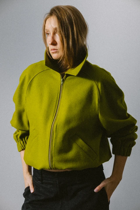 oliwkowa_damska_bomberka_welniana